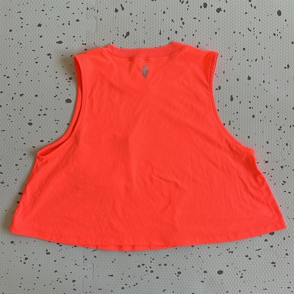 💘 FP MOVEMENT - THROWBACK CROPPED POCKET TANK ORANGE - Picture 4 of 7